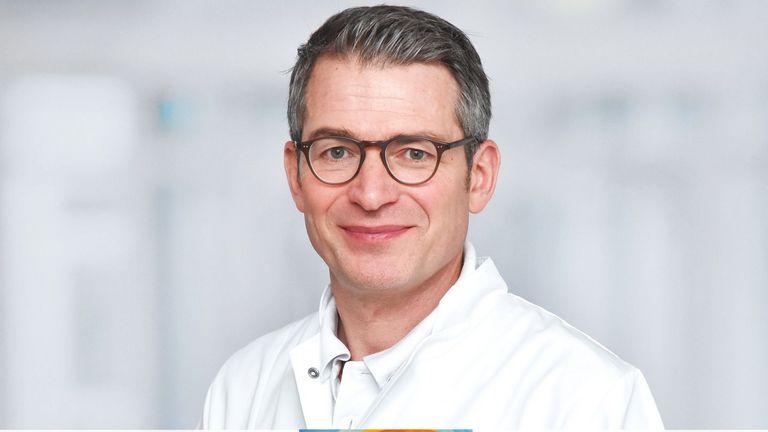 Albertinen Krankenhaus - Dr. med. Matthias Janneck, Sektionsleiter Nephrologie, Klinik für Kardiologie im Albertinen Herz- und Gefäßzentrum klärt in NDR-Visite zum Thema niedrige Natriumwerte auf Albertinen Krankenhaus - Dr. med. Matthias Janneck, Sektionsleiter Nephrologie, Klinik für Kardiologie im Albertinen Herz- und Gefäßzentrum klärt in NDR-Visite zum Thema niedrige Natriumwerte auf